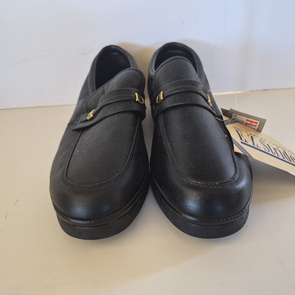 EZ Strider  Size 9  Wide Width  Mens Shoes SUPER COMFY